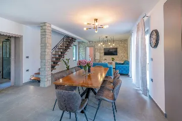 4-Bedroom Villa in Labin for 8 Guests