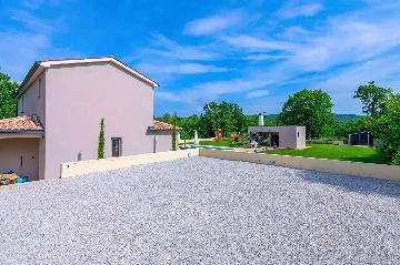 4-Bedroom Villa in Labin for 8 Guests