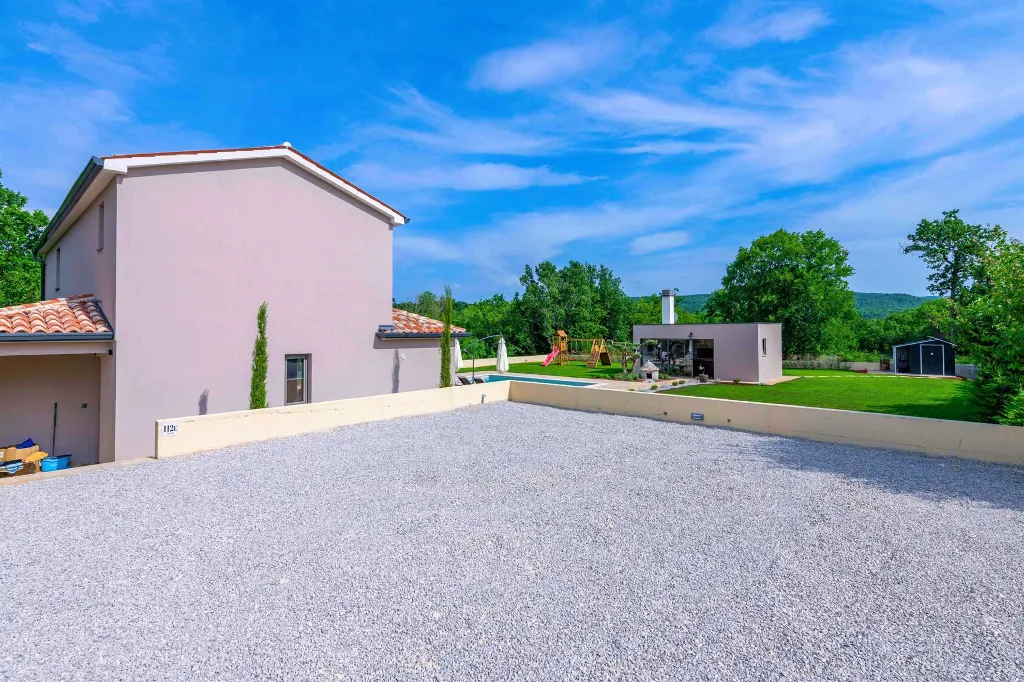 4-Bedroom Villa in Labin for 8 Guests