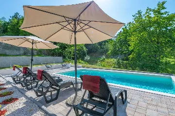Villa with Private Pool and Garden in Pićan
