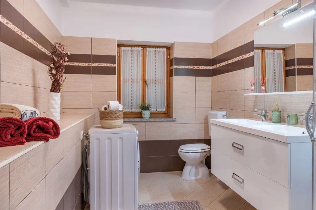 Villa with Private Pool and Garden in Pićan