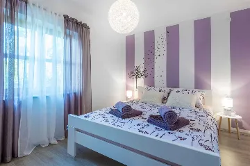 Villa with Private Pool and Garden in Pićan