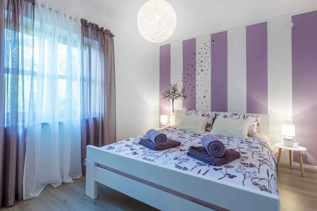 Villa with Private Pool and Garden in Pićan