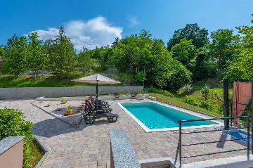 Villa with Private Pool and Garden in Pićan