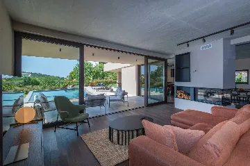 Banjole Villa with Pool for 10 Guests