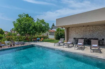 Banjole Villa with Pool for 10 Guests