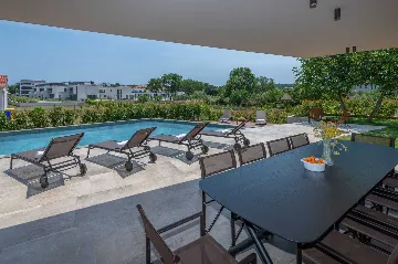 Banjole Villa with Pool for 10 Guests