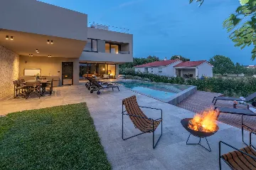 Banjole Villa with Pool for 10 Guests