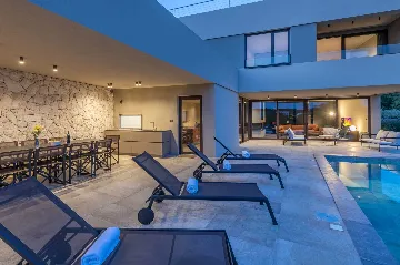 Banjole Villa with Pool for 10 Guests