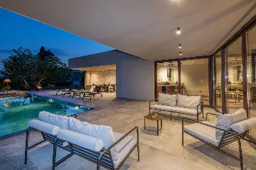 Banjole Villa with Pool for 10 Guests