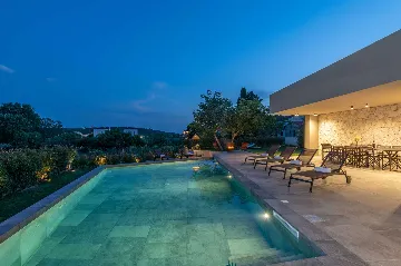 Banjole Villa with Pool for 10 Guests