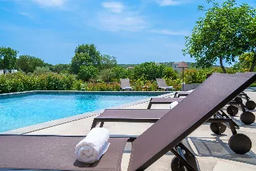 Banjole Villa with Pool for 10 Guests