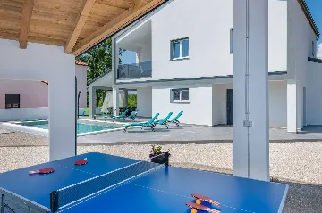 Villa in Svetvinčenat with Private Pool (8 Guests)