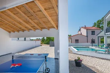 Villa in Svetvinčenat with Private Pool (8 Guests)