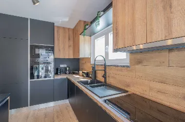 Villa in Svetvinčenat with Private Pool (8 Guests)