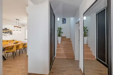 Villa in Svetvinčenat with Private Pool (8 Guests)