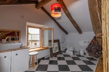 3-Bedroom House in Pazin with Heated Pool