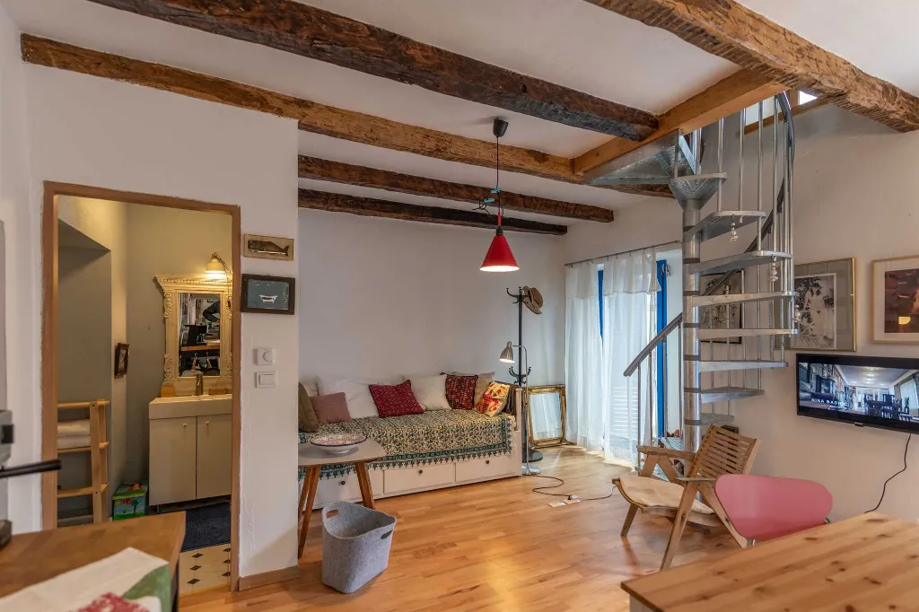 3-Bedroom House in Pazin with Heated Pool