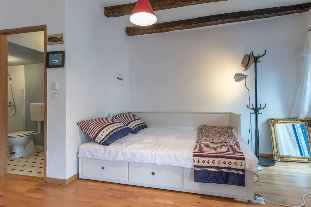 3-Bedroom House in Pazin with Heated Pool