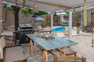 3-Bedroom House in Pazin with Heated Pool