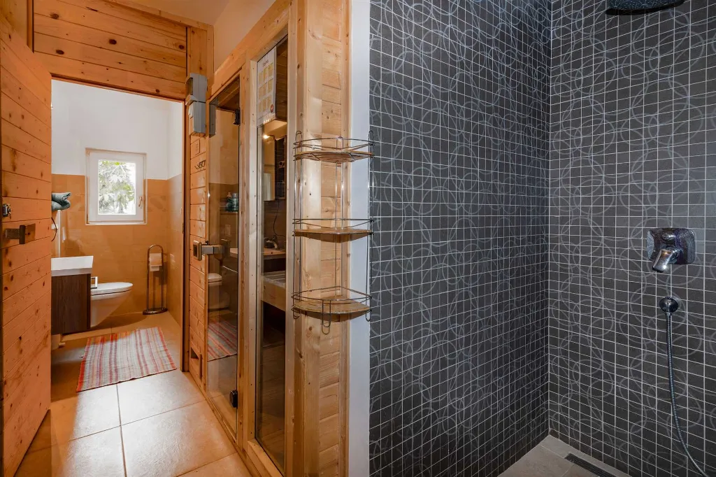 Ground-Floor Apartment in Vinkuran for 3 Guests