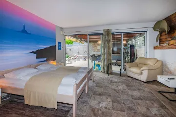 Ground-Floor Apartment in Vinkuran for 3 Guests