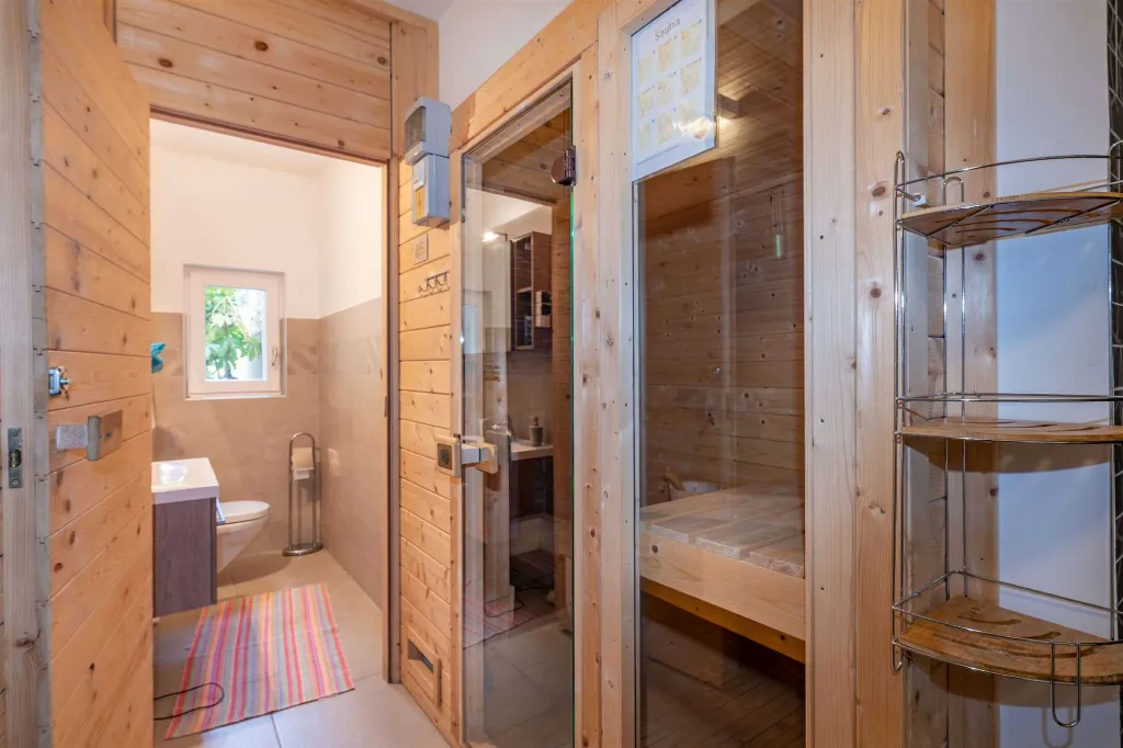 Ground-Floor Apartment in Vinkuran for 3 Guests