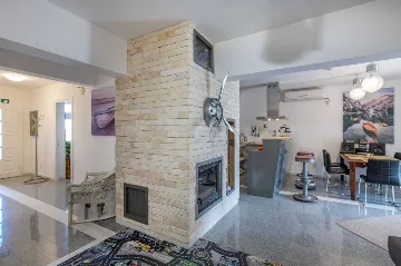 Ground-Floor Apartment in Vinkuran for 3 Guests