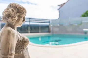 Ground-Floor Apartment in Vinkuran for 3 Guests