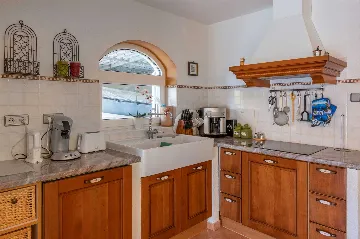 3-Bedroom Villa with Private Heated Pool in Pula