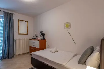 3-Bedroom Villa with Private Heated Pool in Pula