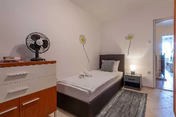 3-Bedroom Villa with Private Heated Pool in Pula