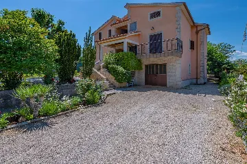 Nedešćina Villa for Up to 8 Guests with Private Pool