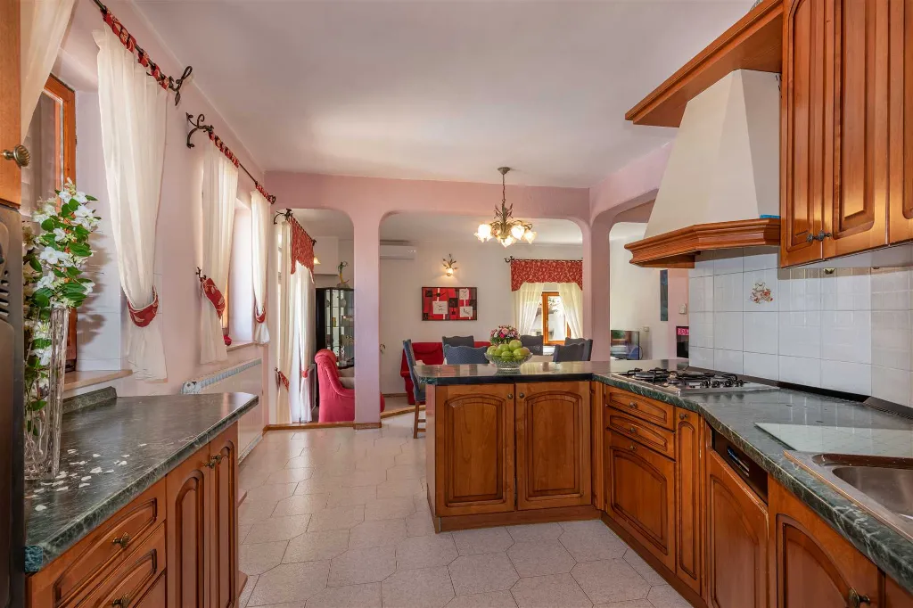 Nedešćina Villa for Up to 8 Guests with Private Pool