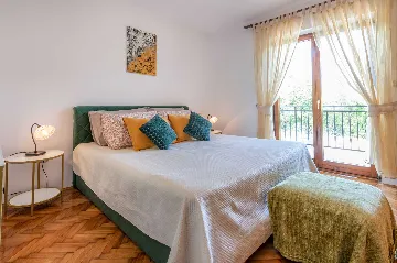 Nedešćina Villa for Up to 8 Guests with Private Pool