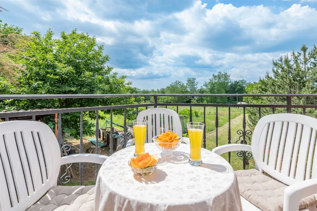 Nedešćina Villa for Up to 8 Guests with Private Pool