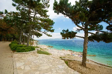 Nedešćina Villa for Up to 8 Guests with Private Pool