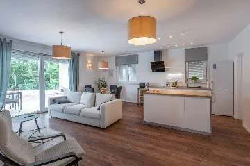 Ground-Floor House with Pool in Labin