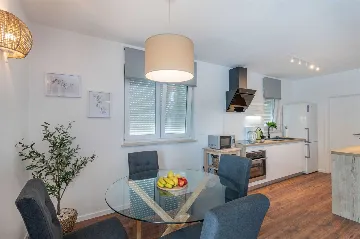 Ground-Floor House with Pool in Labin