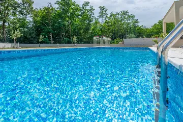 Ground-Floor House with Pool in Labin