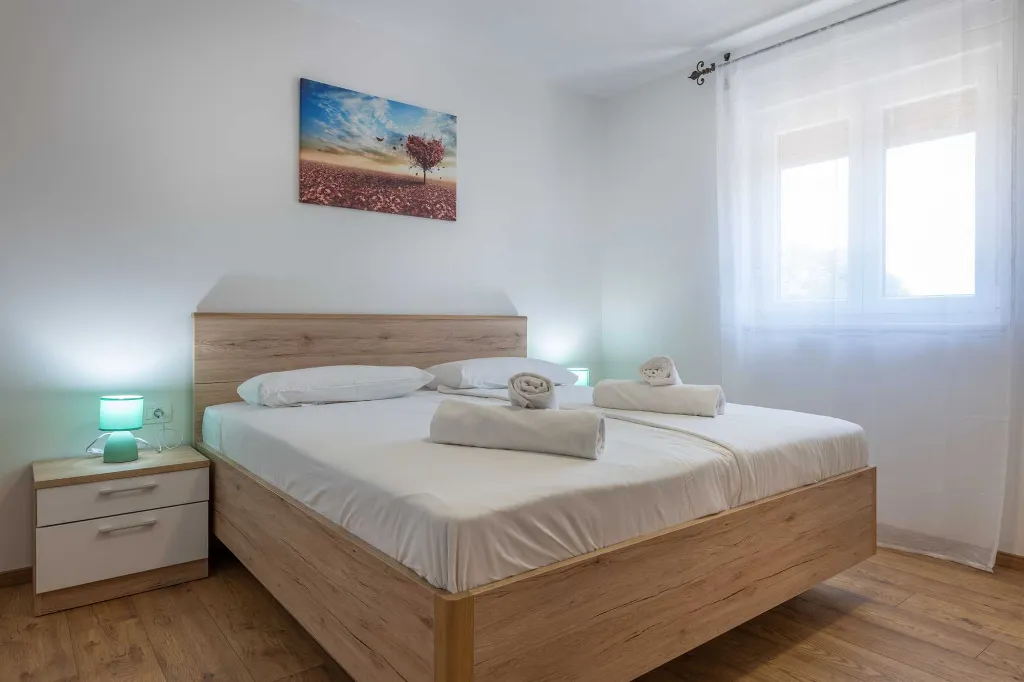 3-Bedroom House with Pool in Nedešćina