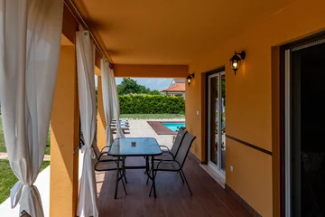 3-Bedroom House with Pool in Nedešćina
