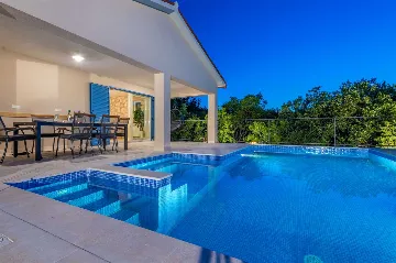 3-Bedroom House with Pool in Labin