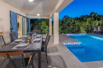 3-Bedroom House with Pool in Labin