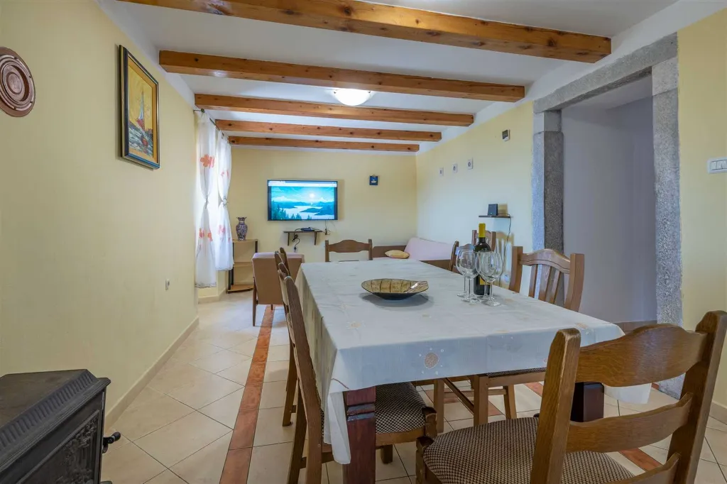 House with Pool and Sea View in Labin