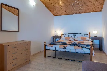 House with Pool and Sea View in Labin