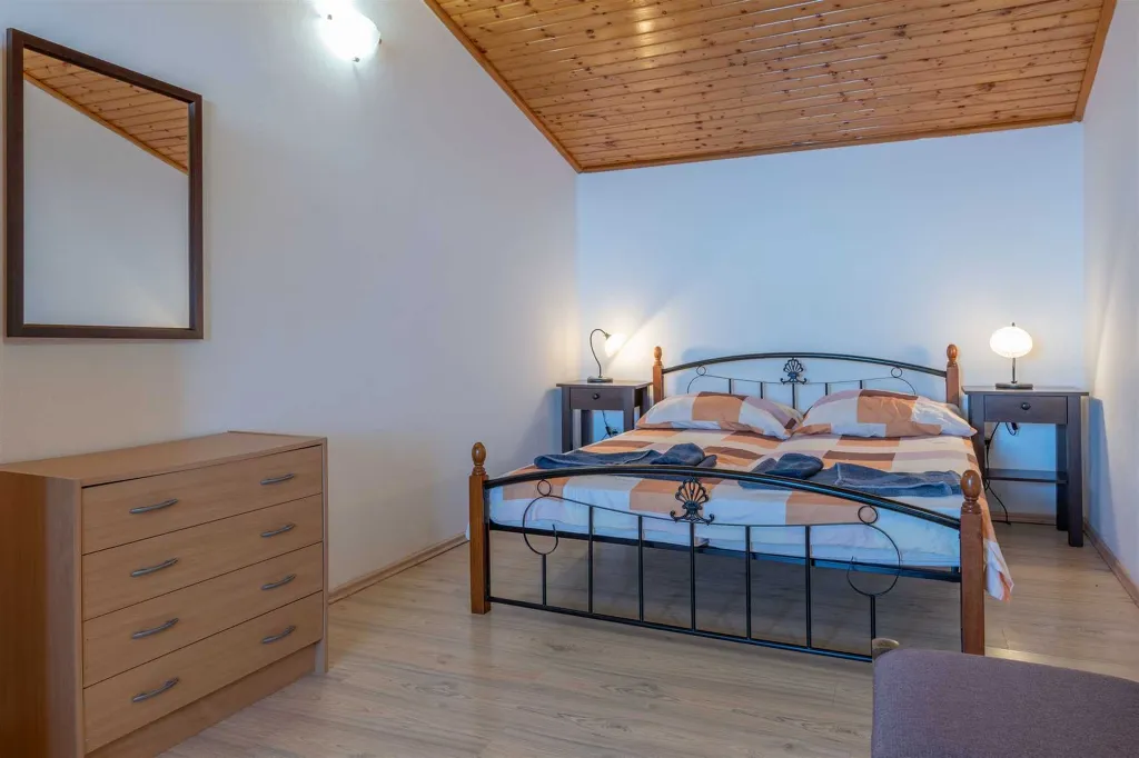 House with Pool and Sea View in Labin