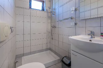 House with Pool and Sea View in Labin