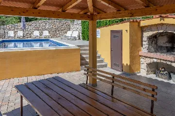 House with Pool and Sea View in Labin