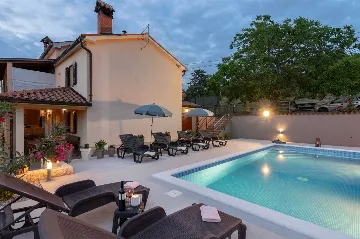 Renovated House with Pool in Sveta Nedelja